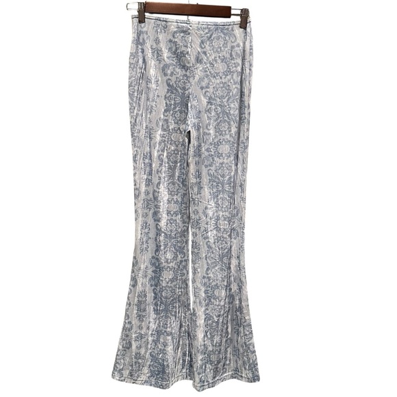 (Sold) Urban Outfitters UO Apolonia Velvet Flare Light Blue Printed Pant Size S - Picture 5 of 8